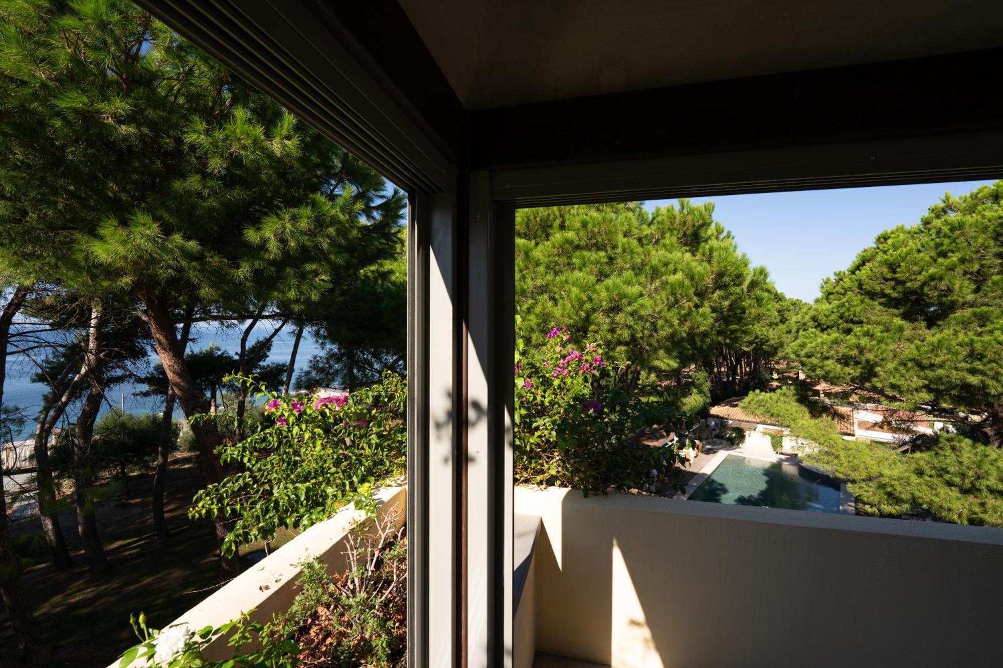 Praia Art Resort - Small Luxury Hotels Of The World (Adults Only) Ле-Кастелла Экстерьер фото