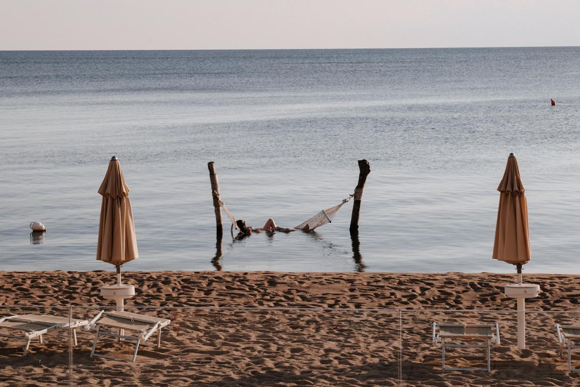 Praia Art Resort - Small Luxury Hotels Of The World (Adults Only) Ле-Кастелла Экстерьер фото