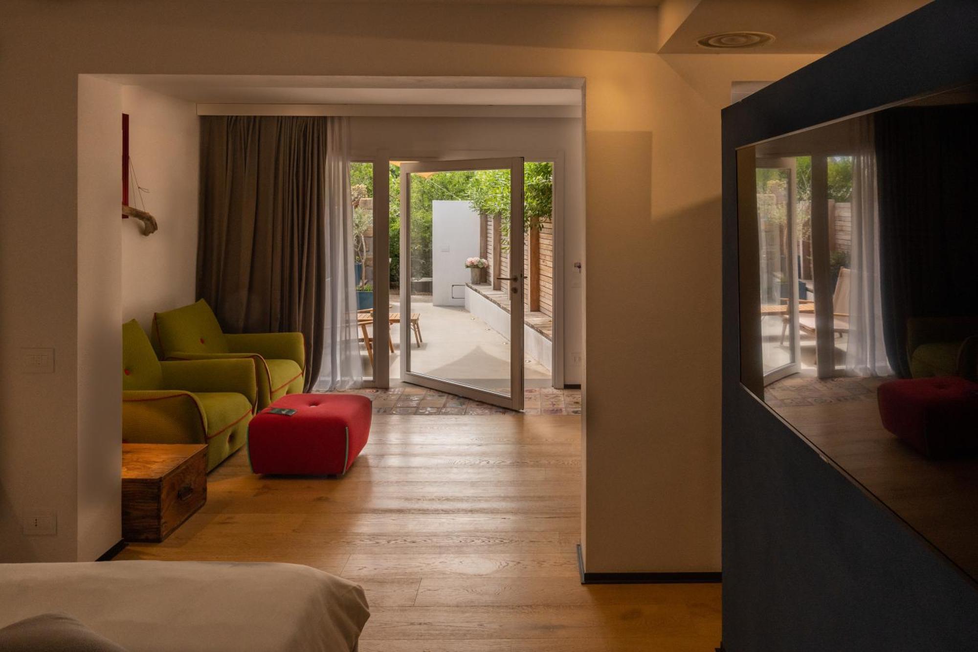 Praia Art Resort - Small Luxury Hotels Of The World (Adults Only) Ле-Кастелла Экстерьер фото